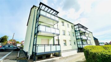 Schöne modernisierte 4 Zimmer Wohnung mit Balkon und Garage in gepflegter Wohnanlage, 37351 Dingelstädt , Eichsfeld, Etagenwohnung